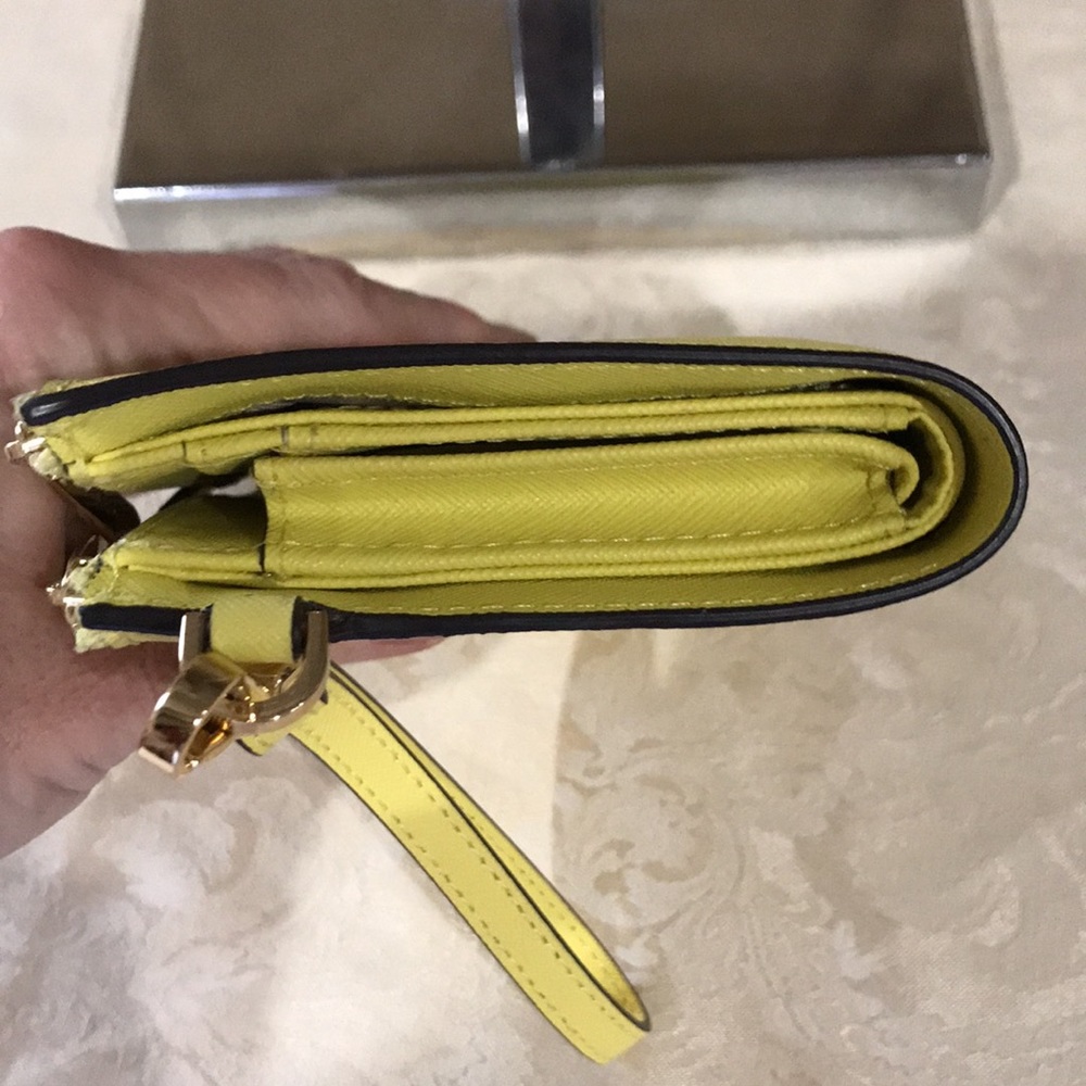 Michael Kors Wallet/Wristlet - Picture 5 of 10